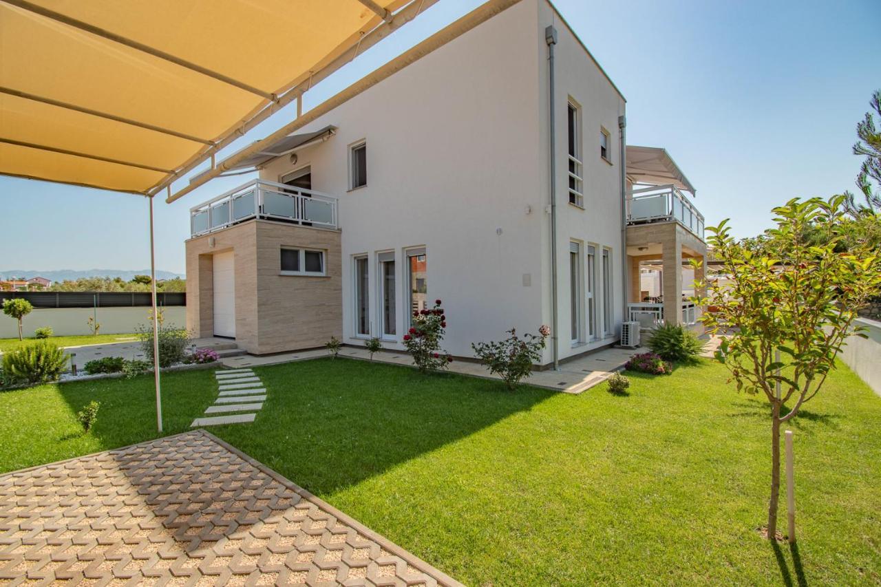 Villa Wiena Vir Exteriér fotografie