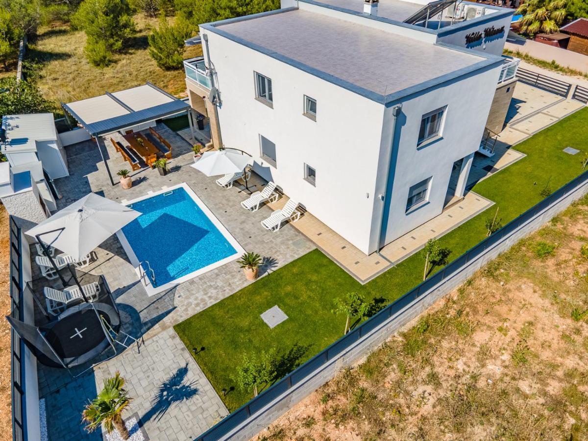Villa Wiena Vir Exteriér fotografie